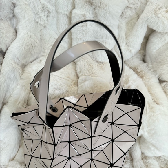 Bao Bao Issey Miyake Tote Bag - Picture 3 of 13